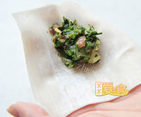 美味的荠菜馄饨做法图解7)