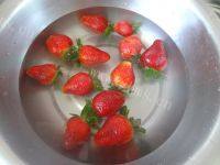 草莓酸奶的做法图解八