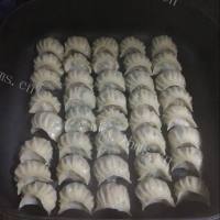 美味的香煎饺子做法图解6)