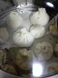 美味的香菇猪肉酱香包子做法图解12)