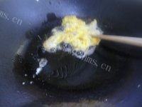 诱人的素炒木耳做法图解3)