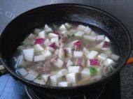 「绿色食物」牛肉炖萝卜做法图解6)