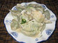 外婆做的韭菜鸡蛋饺子