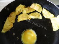 自制茄汁鸡蛋饺做法图解6)