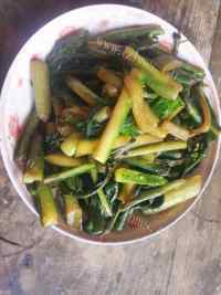 简单版红菜苔炒黄瓜条做法图解7)