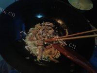 自己做的菜花炒肉做法图解4)