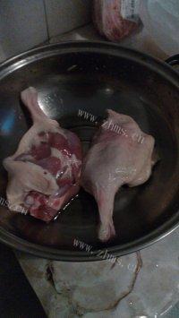 诱人的红烧鸭腿做法图解1)