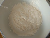 情侣小吃葡萄干酥粒麦芬做法图解1)