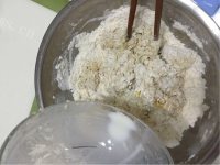 自制手撕面包做法图解3)