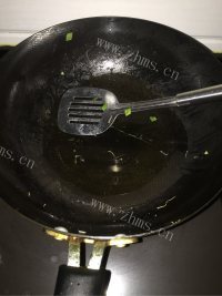 美味的香辣鸡爪做法图解3)