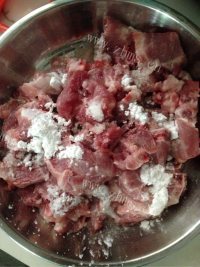 色香味俱全的清蒸排骨做法图解1)