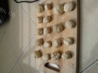 香甜美味的芝麻红豆饼做法图解4)