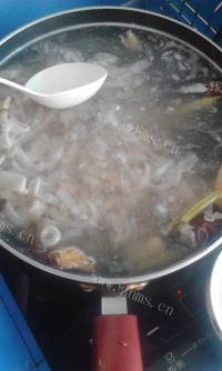 自制肉皮冻做法图解6)