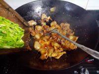 美美厨房之蒜苔回锅肉