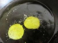 自制豆沙糯米饼做法图解9)