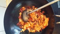 美味的酸菜蕨根粉做法图解8)