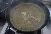 独特的老婆饼做法图解4)