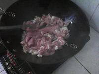 家常菜猪肉炒豆角做法图解2)