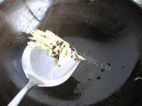 芹菜炒肉（家常菜）做法图解8)