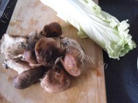 家常菜香菇白菜片做法图解1)