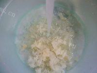 美味早餐银耳八宝粥做法图解2)