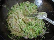 百吃不厌的酸辣萝卜丝
