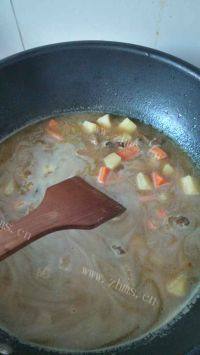 家常菜咖喱牛肉土豆做法图解3)