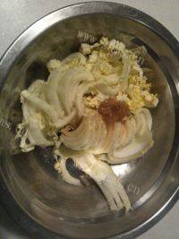 凉拌白菜心自制做法图解4)