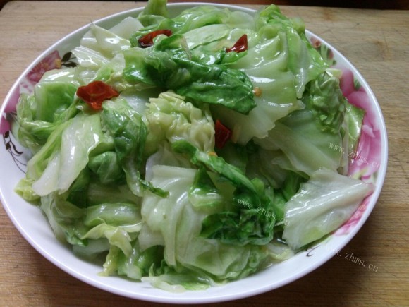 质嫩爽口的手撕包菜