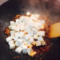 咸甜适中的麻婆豆腐做法图解4)