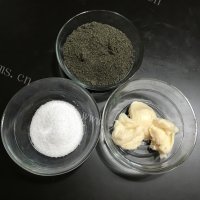 美味的桂花流沙黑芝麻水晶汤做法图解1)