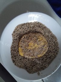 南瓜芝麻糯米饼做法图解4)