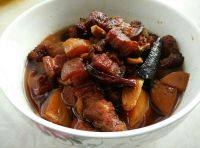 家常土豆红烧肉
