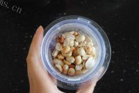 美味的萌猴花生汤圆做法图解2)