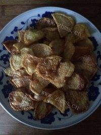 唇齿留香的炸薯片做法图解6)