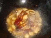 家常菜鲍汁鸡腿菇