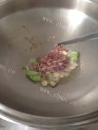 木耳竹芛炒肉做法图解9)