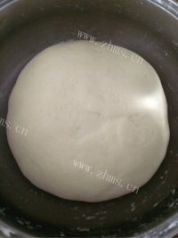 美味的酱肉包子做法图解3)