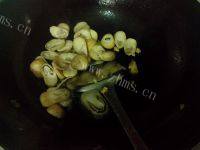美味的草菇炒蒜苔的做法图解六