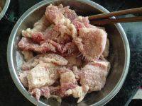 口感不错的粉蒸五花肉做法图解2)