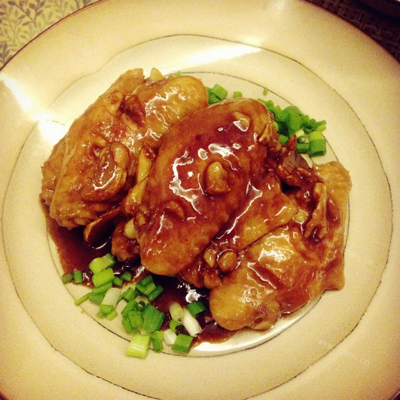 美味红烧啤酒鸡中翅