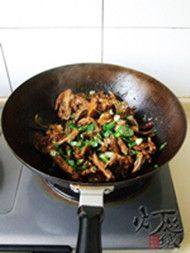 家常菜酱烧鸭锁骨