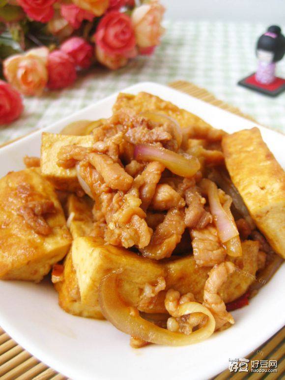 洋葱烧豆腐