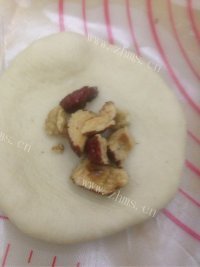 超软的汤种法柔软餐包做法图解10)