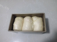 自制肉松吐司做法图解11)