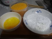 美味的香酥鱿鱼圈做法图解3)