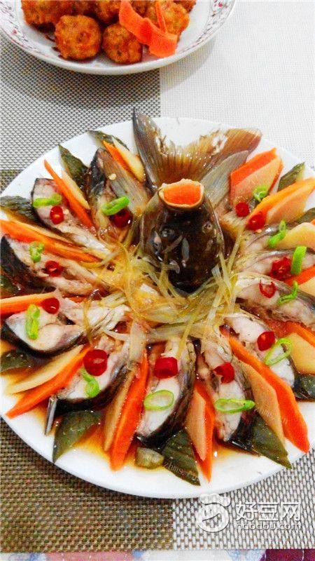 清蒸孔雀开屏鱼