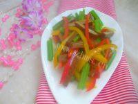 清爽的芹菜炒豆干