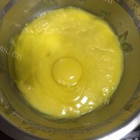 自制瓜子奶黄馅冰皮月饼做法图解12)