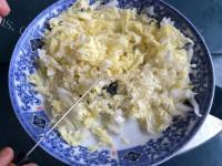 自制白菜肉卷做法图解2)